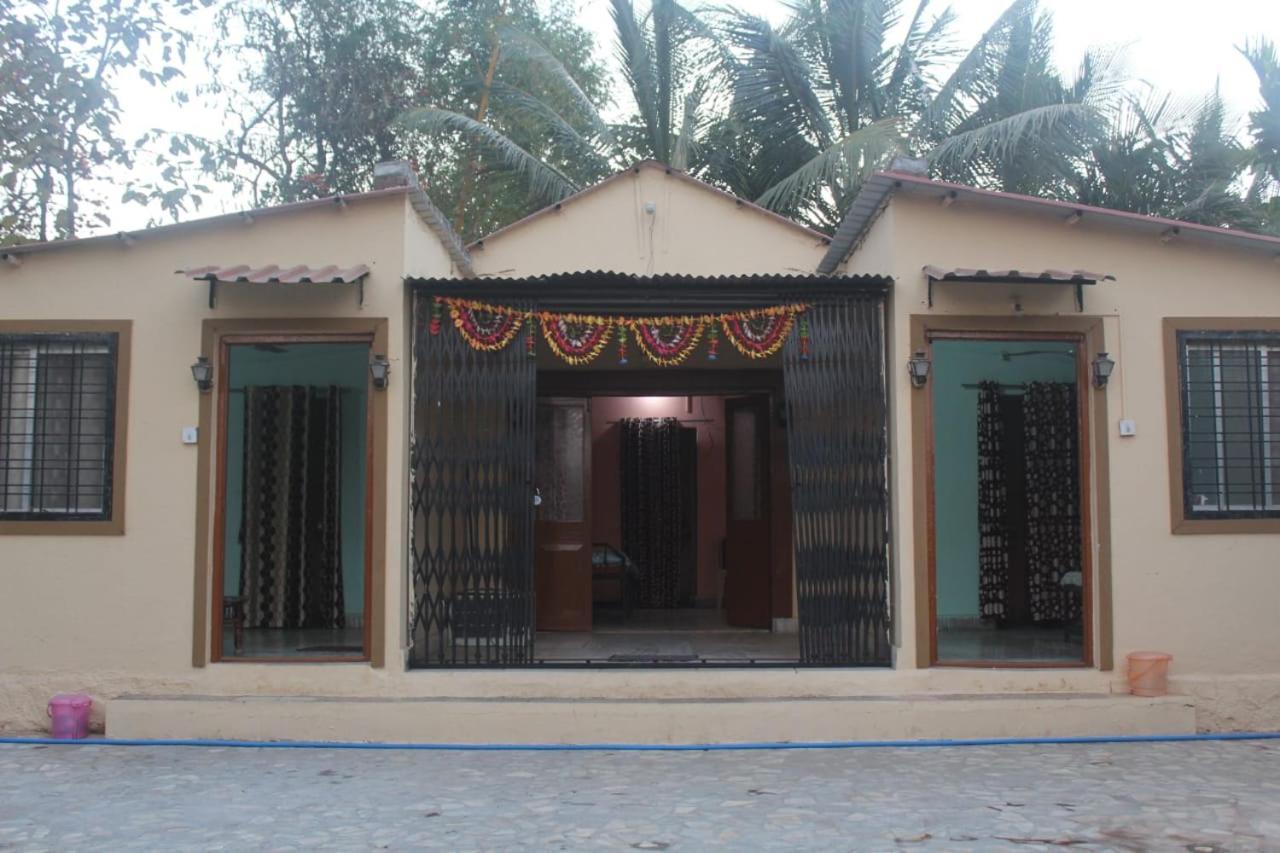 Hotel Nisarg Shrushti Farmhouse Pune Exterior foto